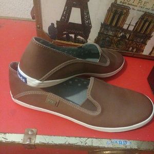 Size 9 Faux Leather Slip On Keds